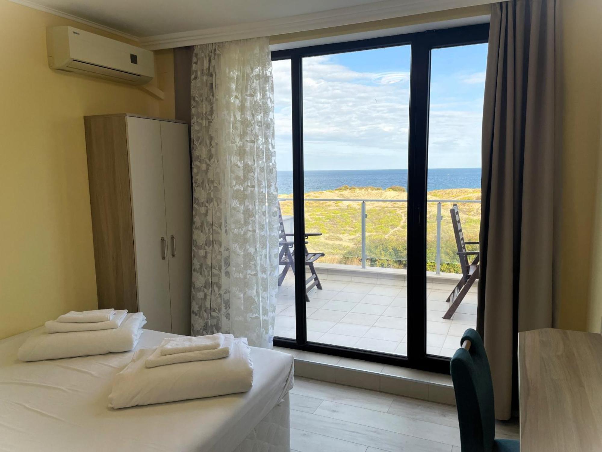 Apart-Hotel Panorama Sea Lux Primorsko Luaran gambar