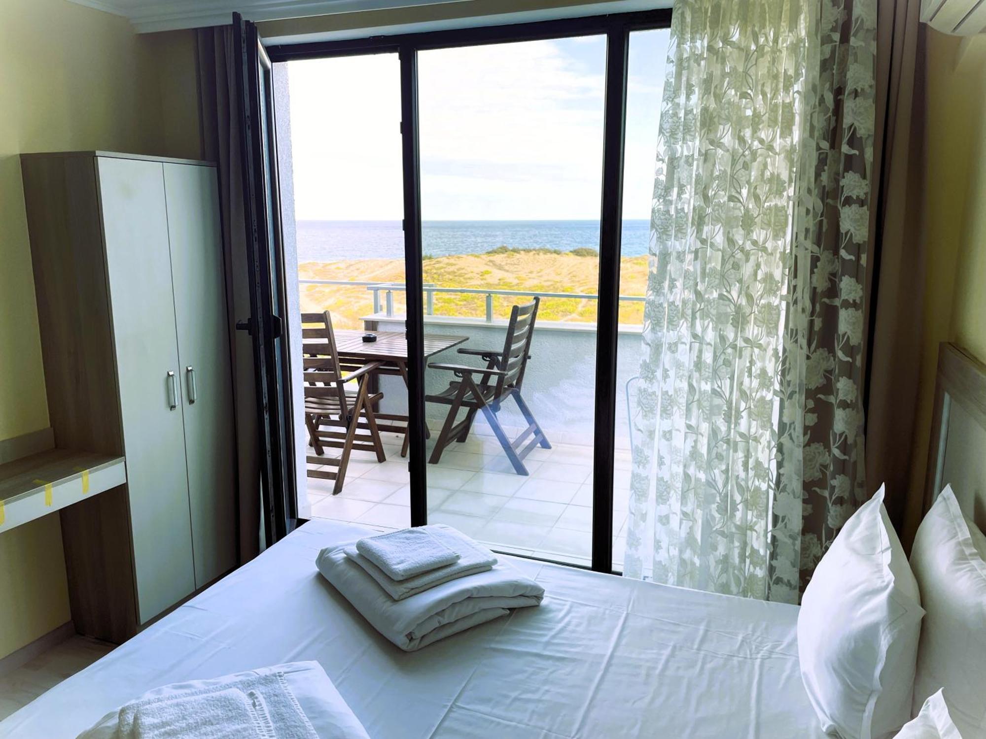 Apart-Hotel Panorama Sea Lux Primorsko Luaran gambar