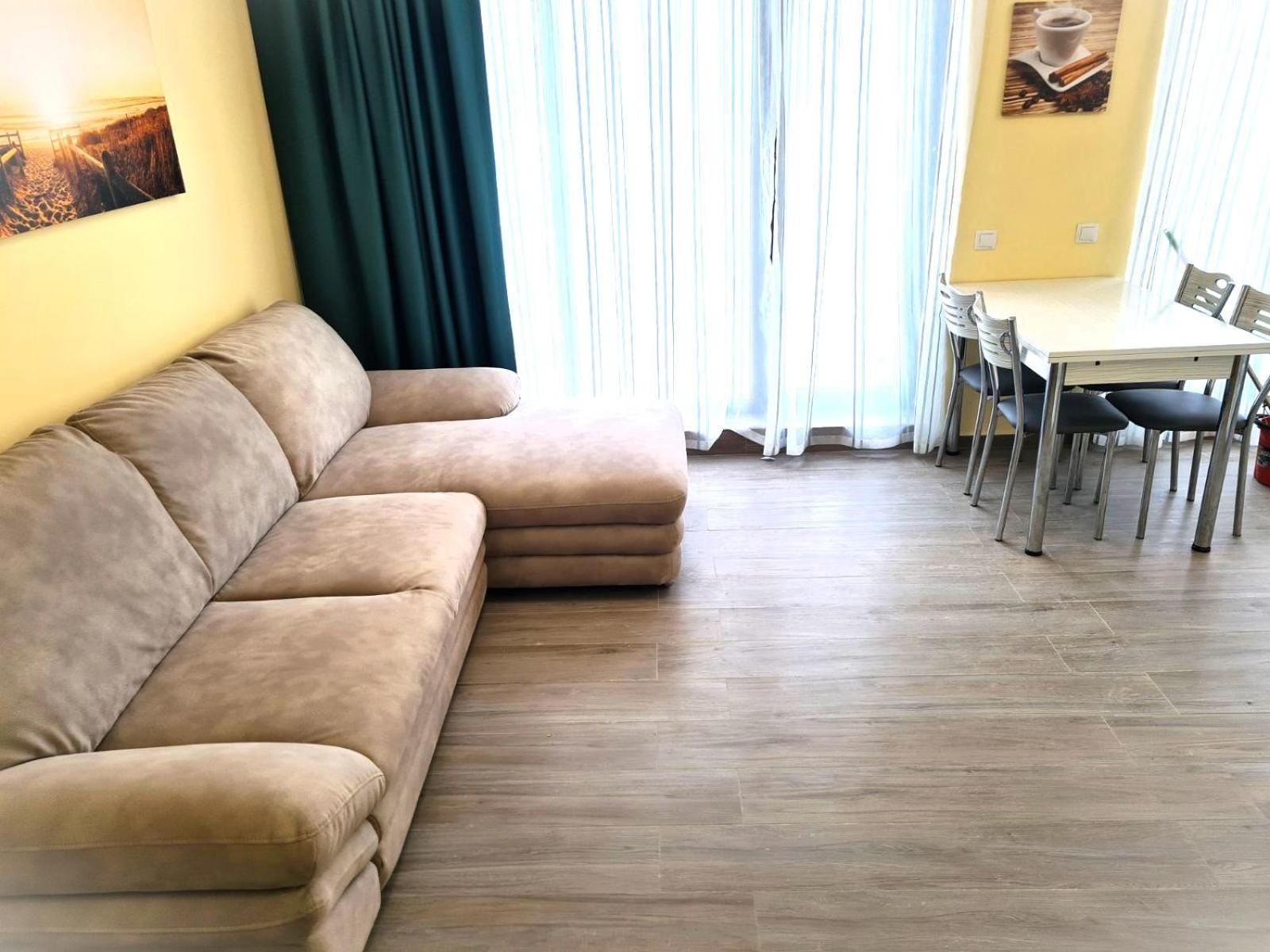 Apart-Hotel Panorama Sea Lux Primorsko Luaran gambar