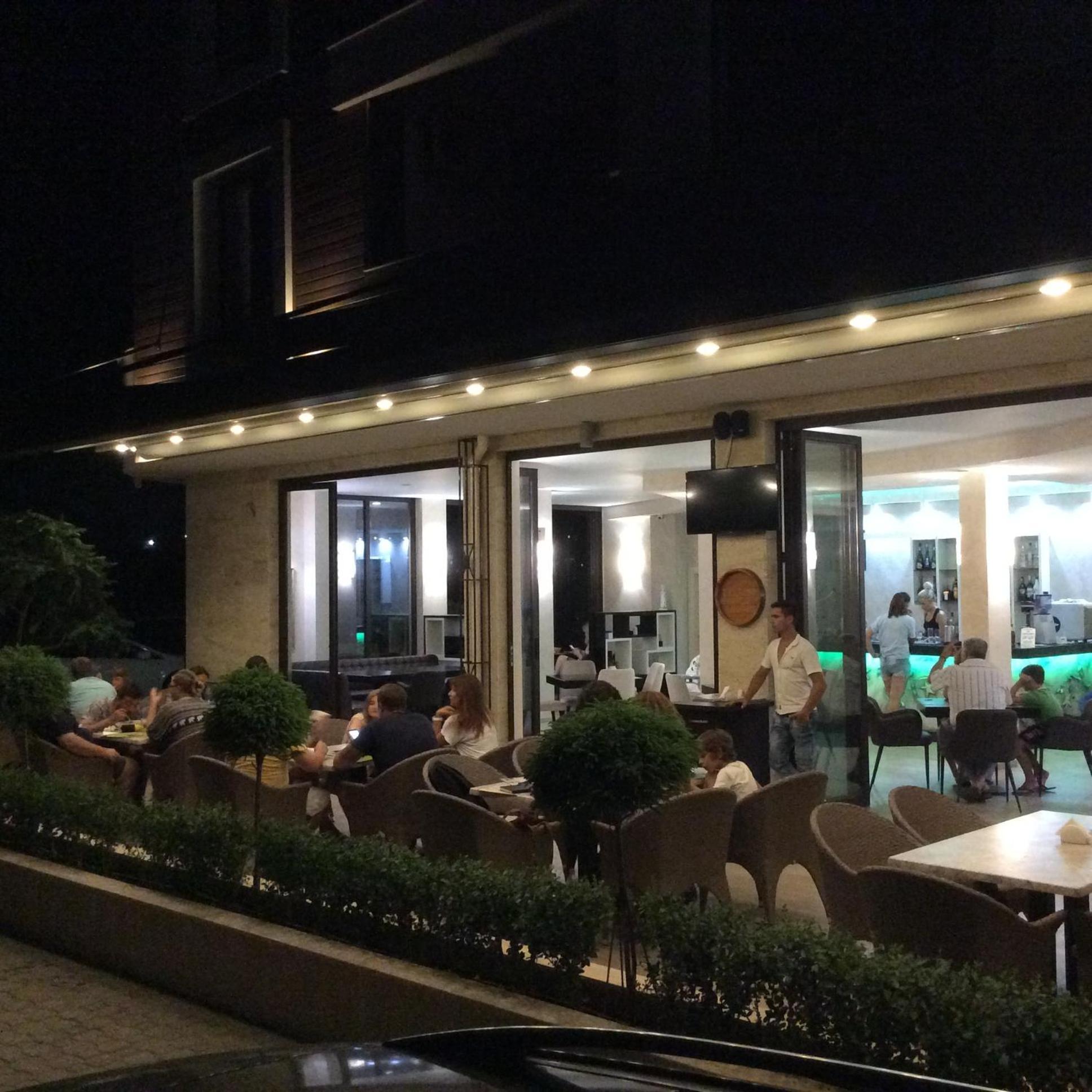 Apart-Hotel Panorama Sea Lux Primorsko Luaran gambar